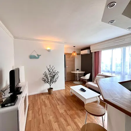 Appartement Port De - 40m2 - 4 Personnes - Place De Parking