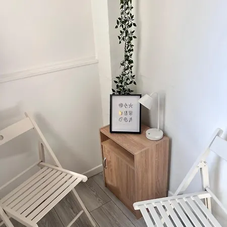 Port De - 40m2 - 4 Personnes - Place De Parking * Hyeres